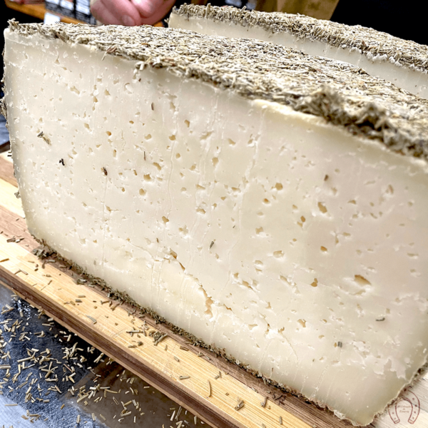 Queso oveja curado al Romero Villarejo