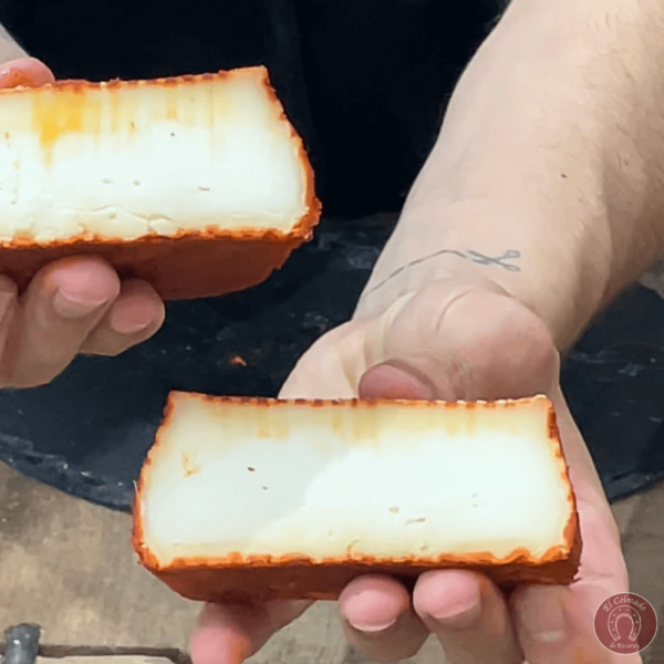 Queso cabra al pimentón dulce. Roca de Cabra, La Rioja.