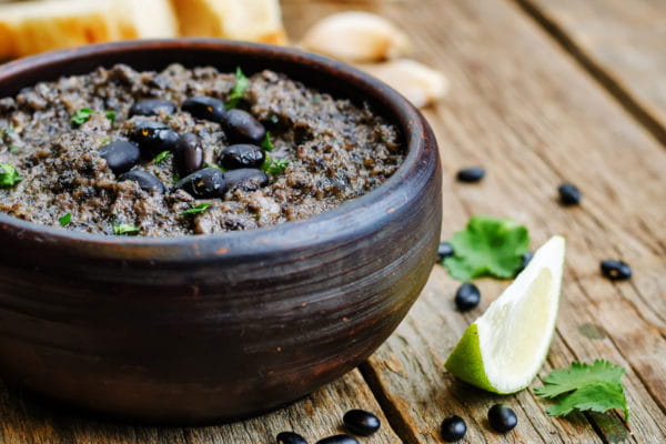 Garbanzo negro hummus